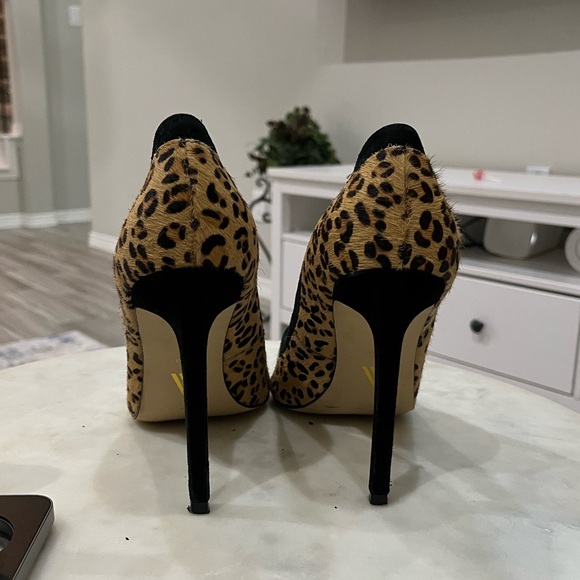 Ava & Aiden Tan and Black Leopard Heels - Picture 2 of 3